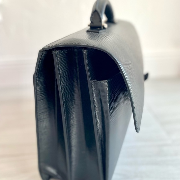 LOUIS VUITTON black epi leather Robusto brief case with silver buckle - Picture 11 of 16